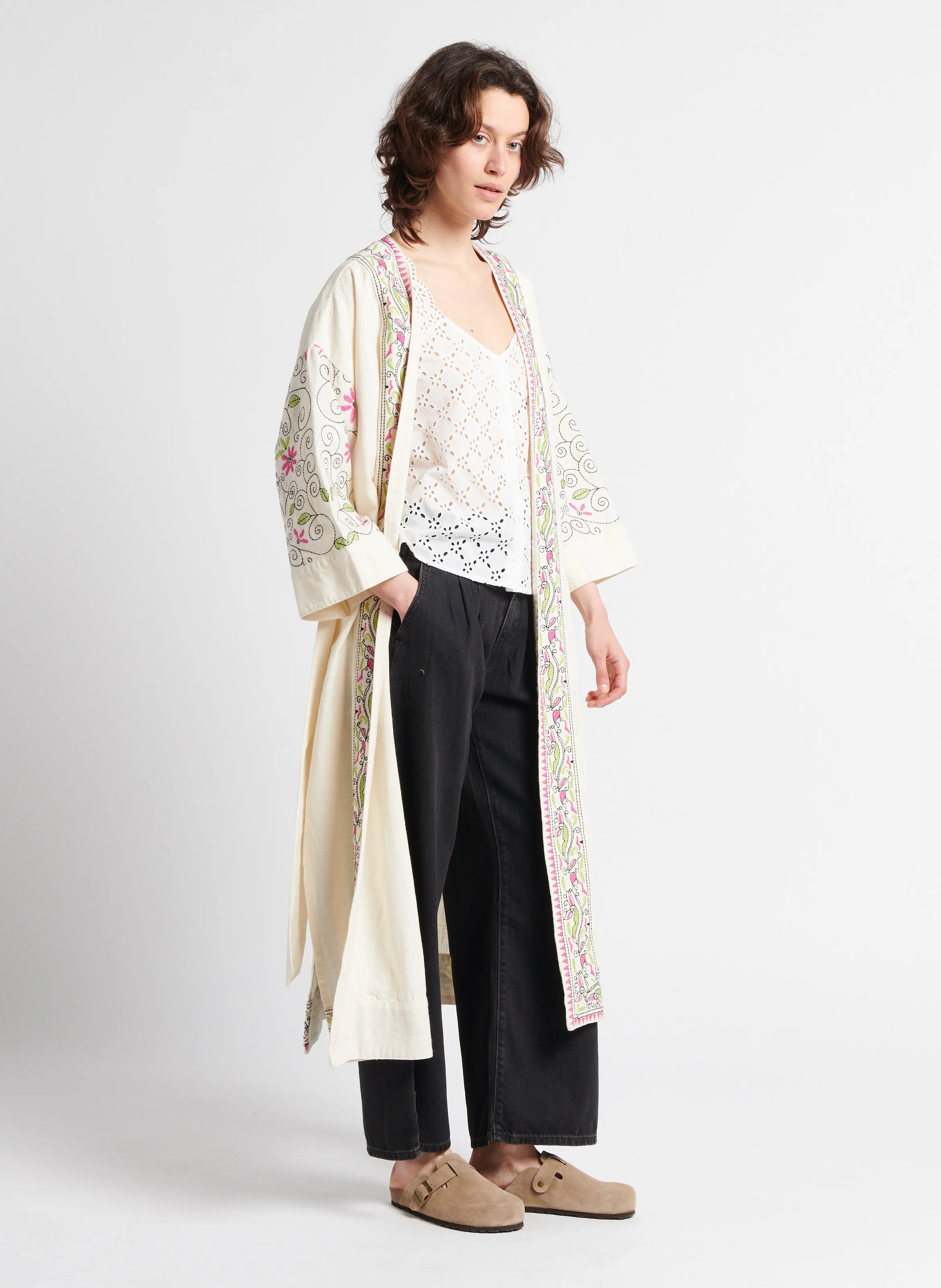 STELLA FOREST MAEVA  KIMONO LARGO BORDADO DE ALGODóN EN BEIGE