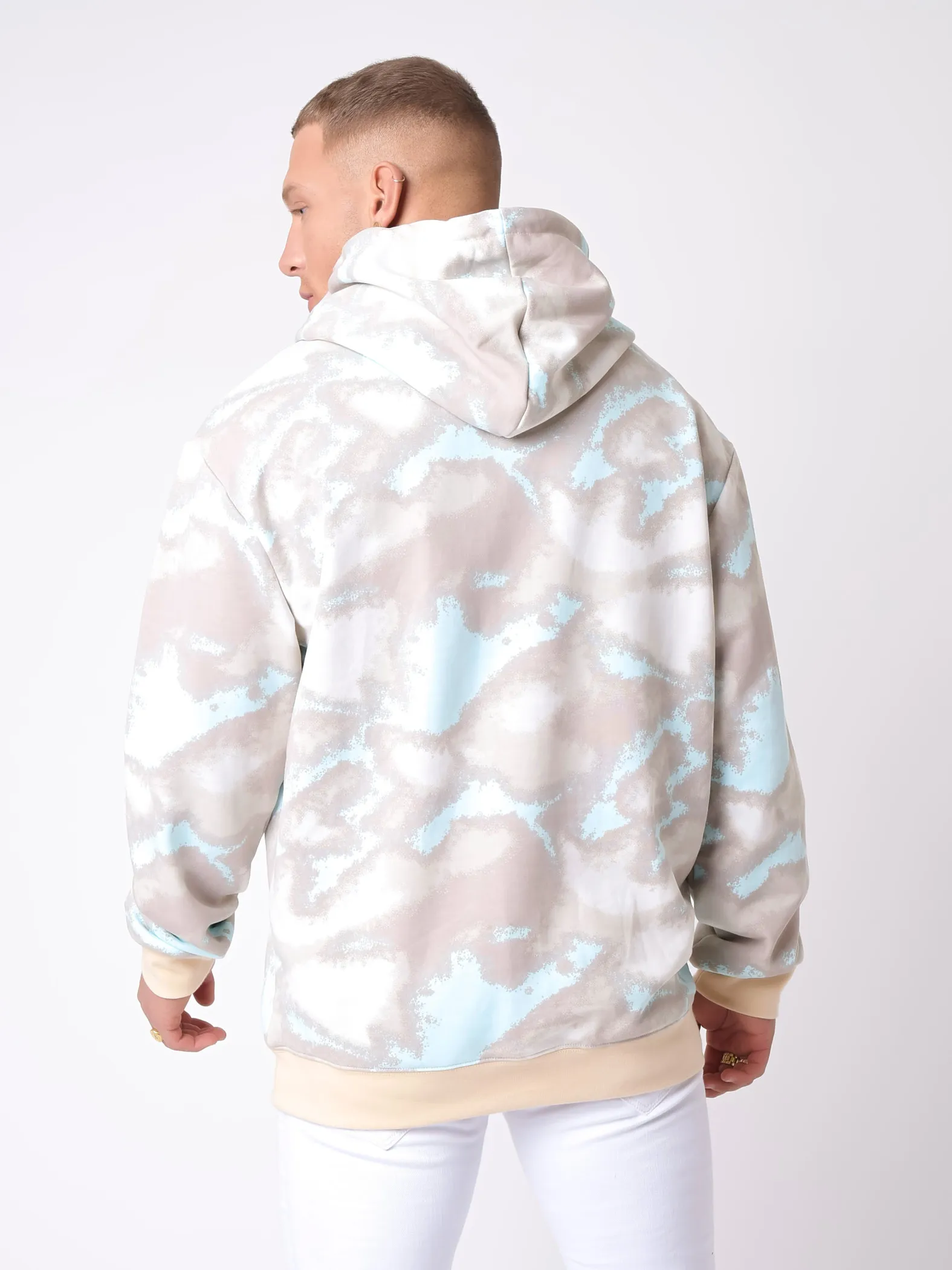 Sudadera con capucha de estampado abstracto desteñido