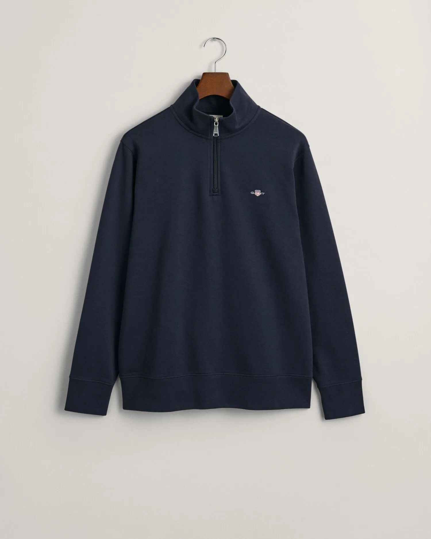 Sudadera con media cremallera Seasonal Essential con bordado Archive Shield