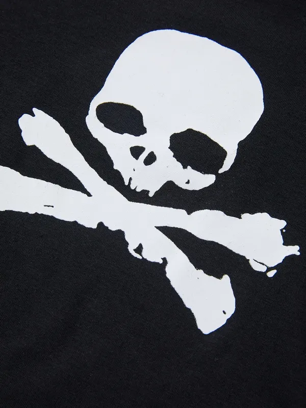 Top corto Y2K de manga corta con estampado de calaveras