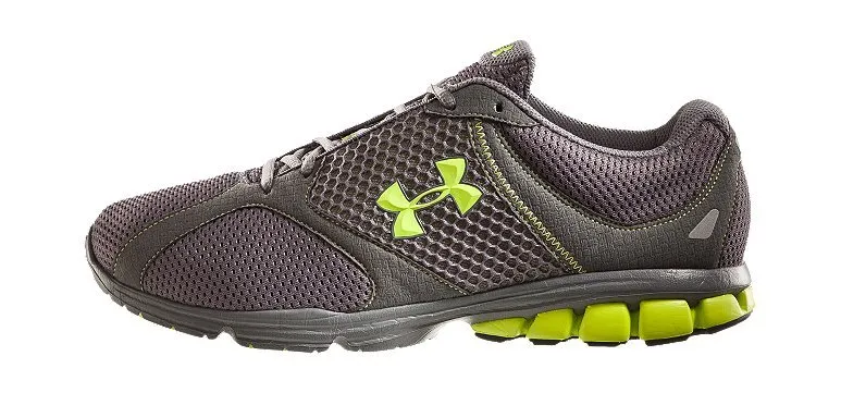 Under Armour Assert (045/gris/lima)