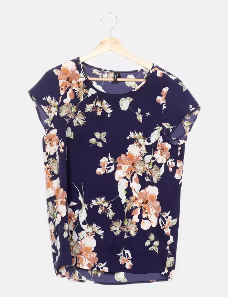 Vero Moda Blusa azul marino estampada
