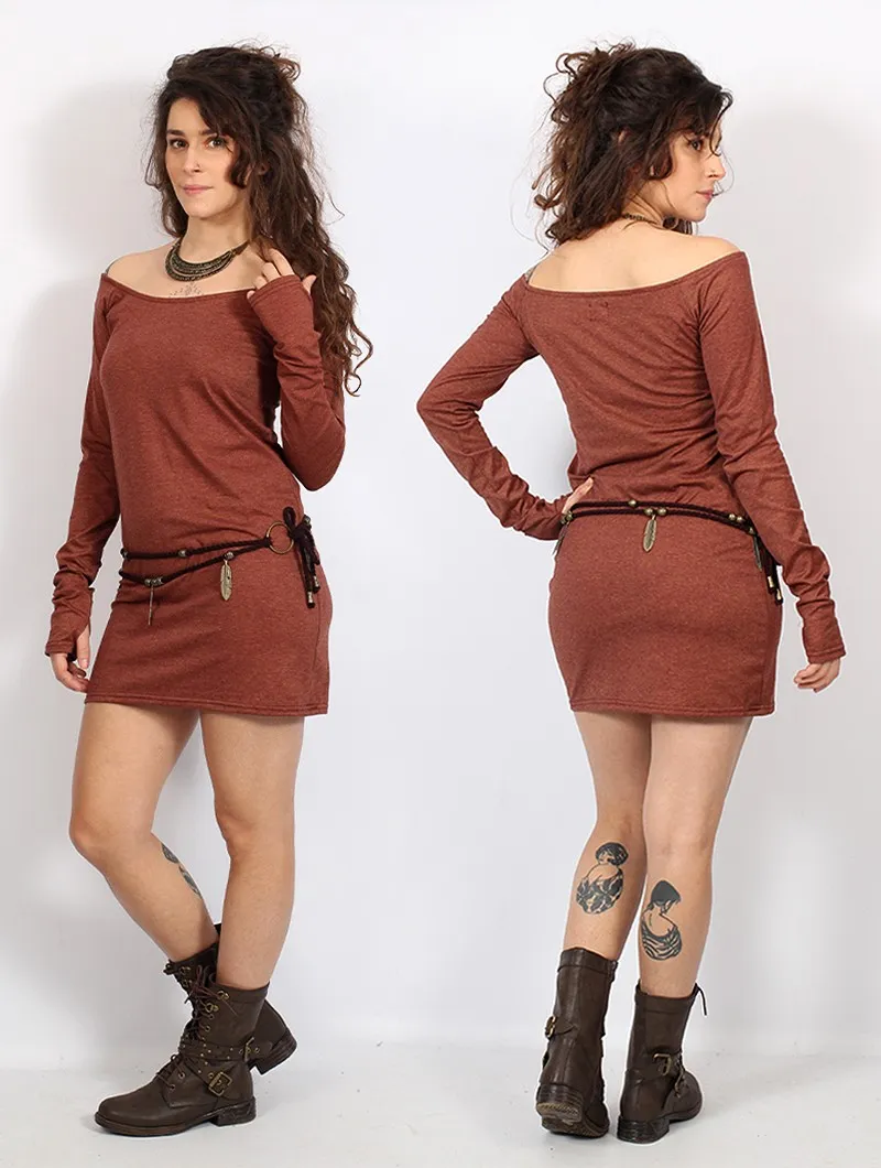 Vestido corto de mangas largas 