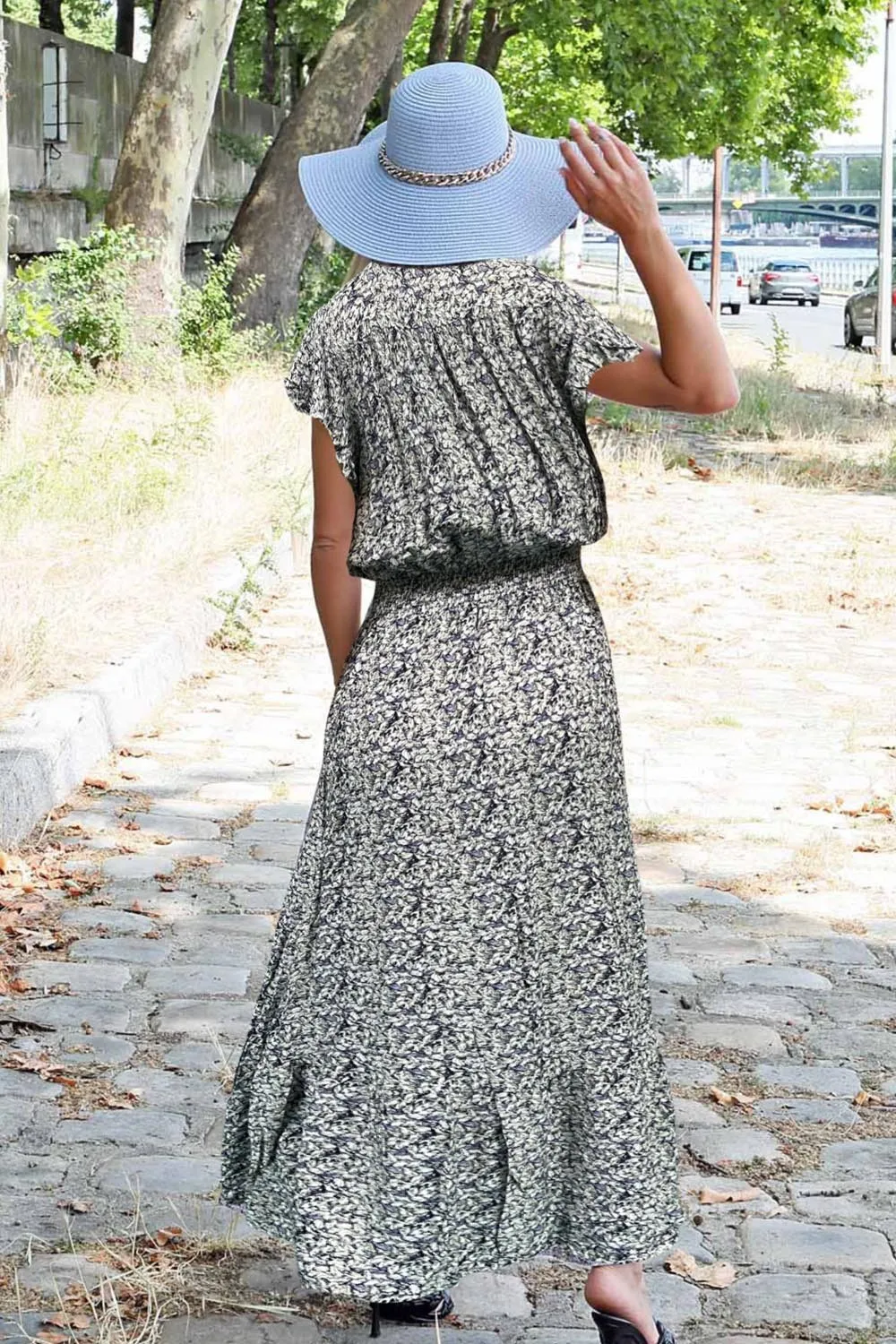 Vestido floral con tonos morados