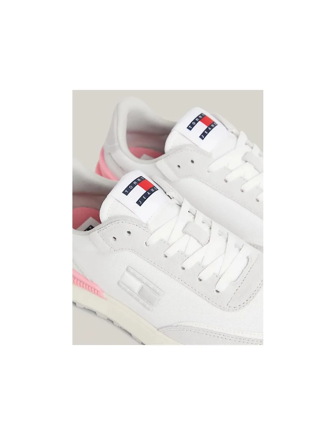 Zapatillas essential con mezcla de texturas de Tommy Jeans